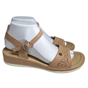 Bata Comfit Low Heel Leather Cutout Design Sandals Size 6